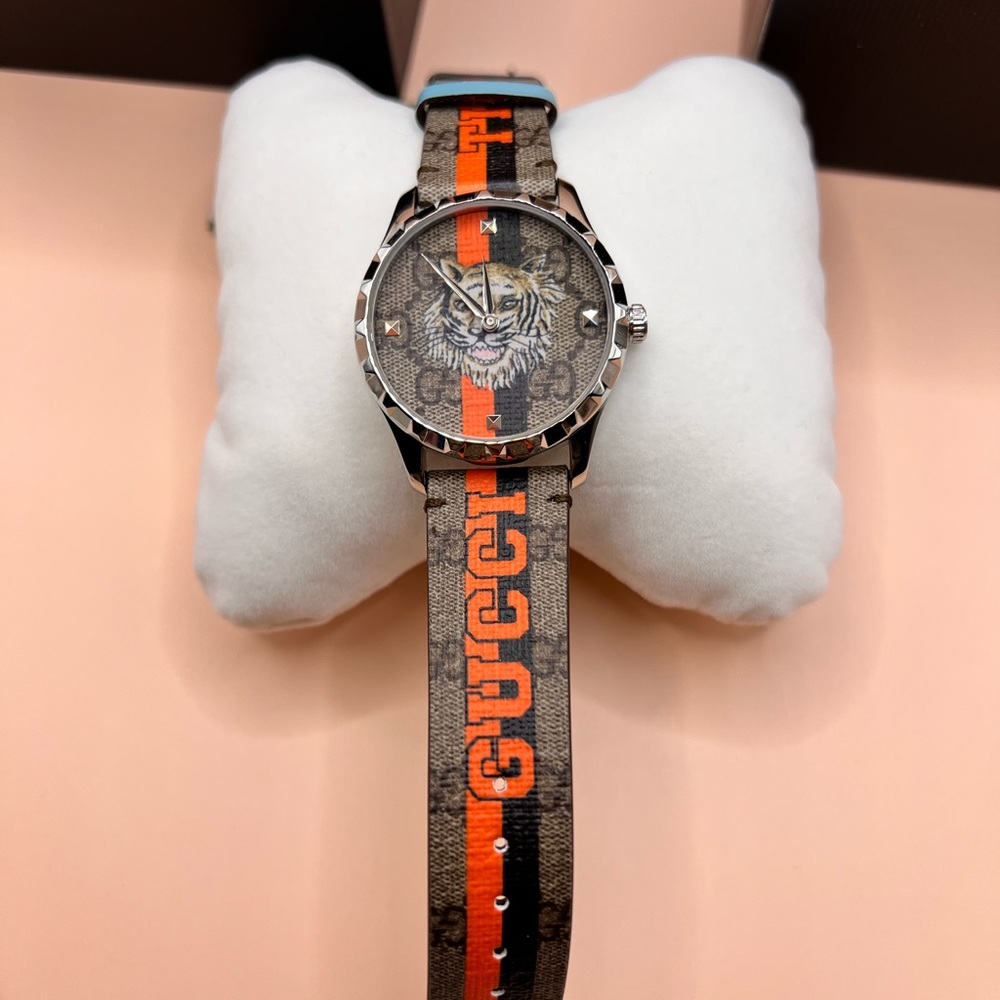 Gucci - G Timeless Tiger Watch - Picture 4 of 15
